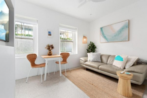 Bright 1-Bed Apartment in Coastal North Bondi, Sydney